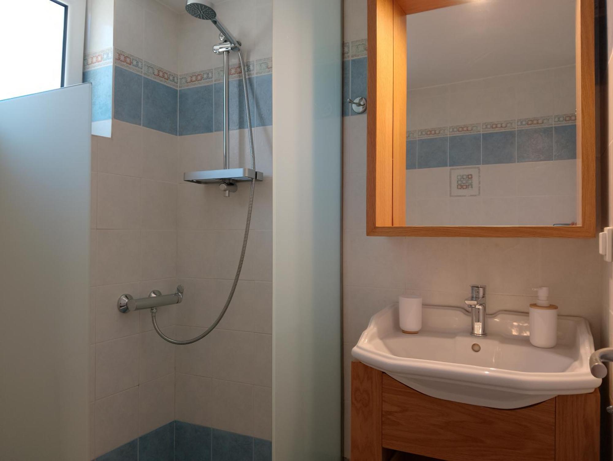 Vikentios Apartmán *