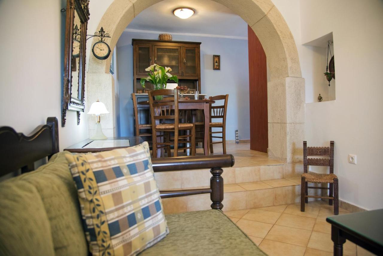 Vikentios Apartment Katsounion